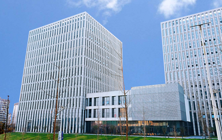 安庆铁艺护栏定制选购指南：材质、工艺与安装要点解析